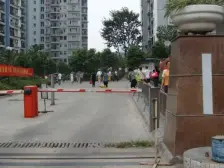 中医院对面 一楼带花园 业主急卖 给钱就卖