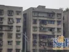 轻轨房 正规两房 出行方便 适合居住