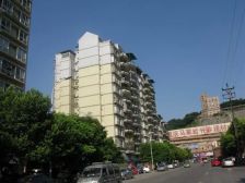 西南医院(三房)朝南 交通方便(轻轨房)诚心出售