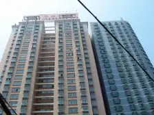 广场广武门 电梯房 三室两厅格局 东向视野采光无遮挡