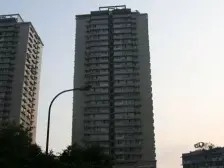 朝天门来福士旁电梯房 精装修 出行便利 业主诚心出售