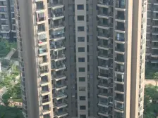 联发江岸汇景 南北通透,采光好 装修好,环镜优美 周边匹套完善,,出行方便