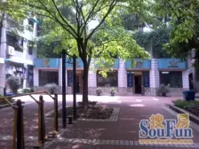 大坪 竞地花园三房118万