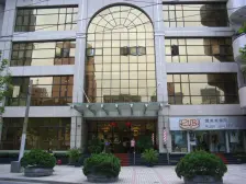 南京西路住宅产权+小高层通燃气+两梯四户+看房方便