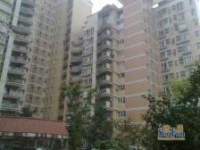 此房满两年,精装修,双阳台户型方正,