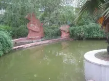 石桥铺巴山轻轨站3号出口楼上,正规三房朝南