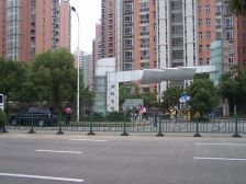 新出一房可改两房,距离地铁18号线步行6分钟,丁香国际商场