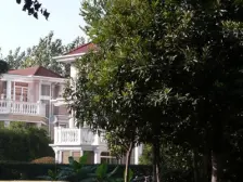 小区位置佳 联排别墅 诚意出售