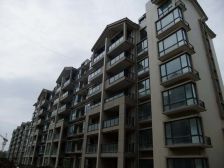 联排别墅,小区中心位置,交通便利,诚意出售