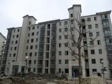 新天地洋房户型 中楼层视野 毛坯房 主卧带拐角阳台