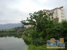 此房位置好 配套设施齐全 装修保持好, 用料很好