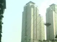 正规三室,格局通透,楼层适中,视野开阔,采光充..