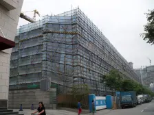 采光充足,主卧朝南,小区中心位置,精装修