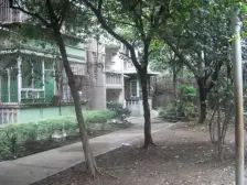 石桥铺地铁出口300米 小区三房拎包入住