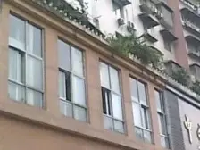 经开区 金紫大厦三房105万