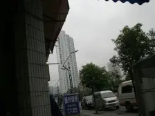 解放碑 渝中区八一路一房68万