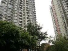 解放碑 渝中区八一路一房110万