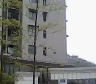 城南轻轨站旁的装修两房 业主诚心出售