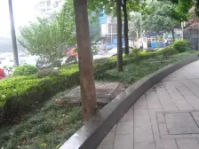 冉家坝商圈 ,轻轨站出口 楼层适中,视野开阔.