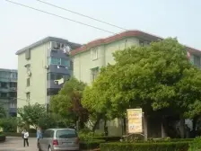 新上边套两房一厅,不影响令郎、令媛念书,有钥匙,随时可以看!