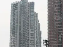 大溪沟 巴蜀大厦三房290万