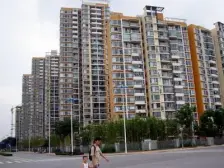 东湖大郡三期,小区中间位置,二次装修保养新