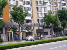 湖东CBD 各大银行林立 金鸡湖可看