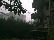 户型方正 装修两房 楼层好 布局合理 轻轨房