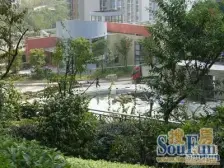 此房交通便利,临轻轨,精装拎包入住,使用面积多