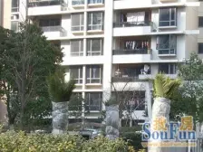 (大三房)小高层,房东自主装修,校园和轨交5号再侧,方便