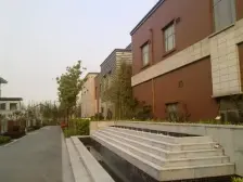 外环外前滩南+漫城一期一楼带地下室+好户型+近地铁