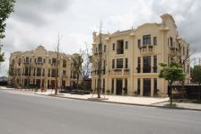 全明户型三房,配套齐全,诚心出售