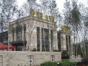 保利金香槟3室2厅东东南