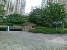 电梯房,环境优美,精装修,诚意出售