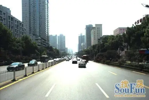 珞南村小区实景图