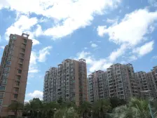 业主只在卖,电梯中间层复式大面积,满五年精装修