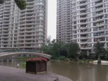 满五税少,卧室朝南,花园小区全人车分流,8千方湖景