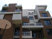 阳光美墅,经典下叠别墅送花园和地下室,有钥匙,看房随时,诚售