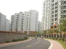 地铁口商品房小区 精装修 诚意出售