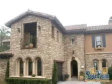 12号线站旁【联排别墅】拎包入住,带地下室/露台/花园