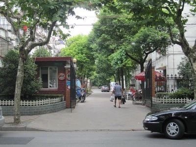 沧州路180弄小区实景图