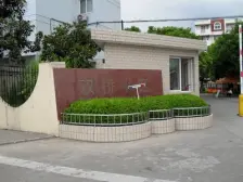 厨卫朝北,主卧朝南,小区中心位置,中式风格