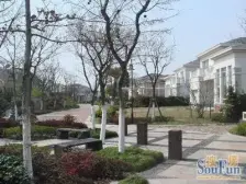 长堤花园一线独栋别墅 装修仅3年 屋况佳 满五免个税