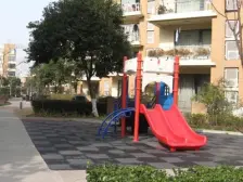 新上房源, 全屋定制装修, 带花园,位置佳,明强