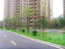 小区中间位置,税费少,满五年 诚意卖