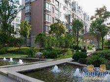 徐汇新城,小高层层高区,东边套全明大两房,有产权车位