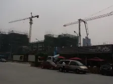 双拼别墅,一共四层半,实用700平 带前后花园