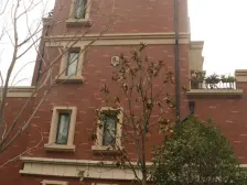 14号地铁口 满五年,v一,税少,地下室花园不算面积