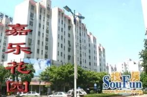 嘉乐花园低楼层,户型房子,交通方便
