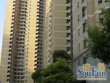 有地下车位,精装修,中空,地暖,中区楼层,价格可谈。